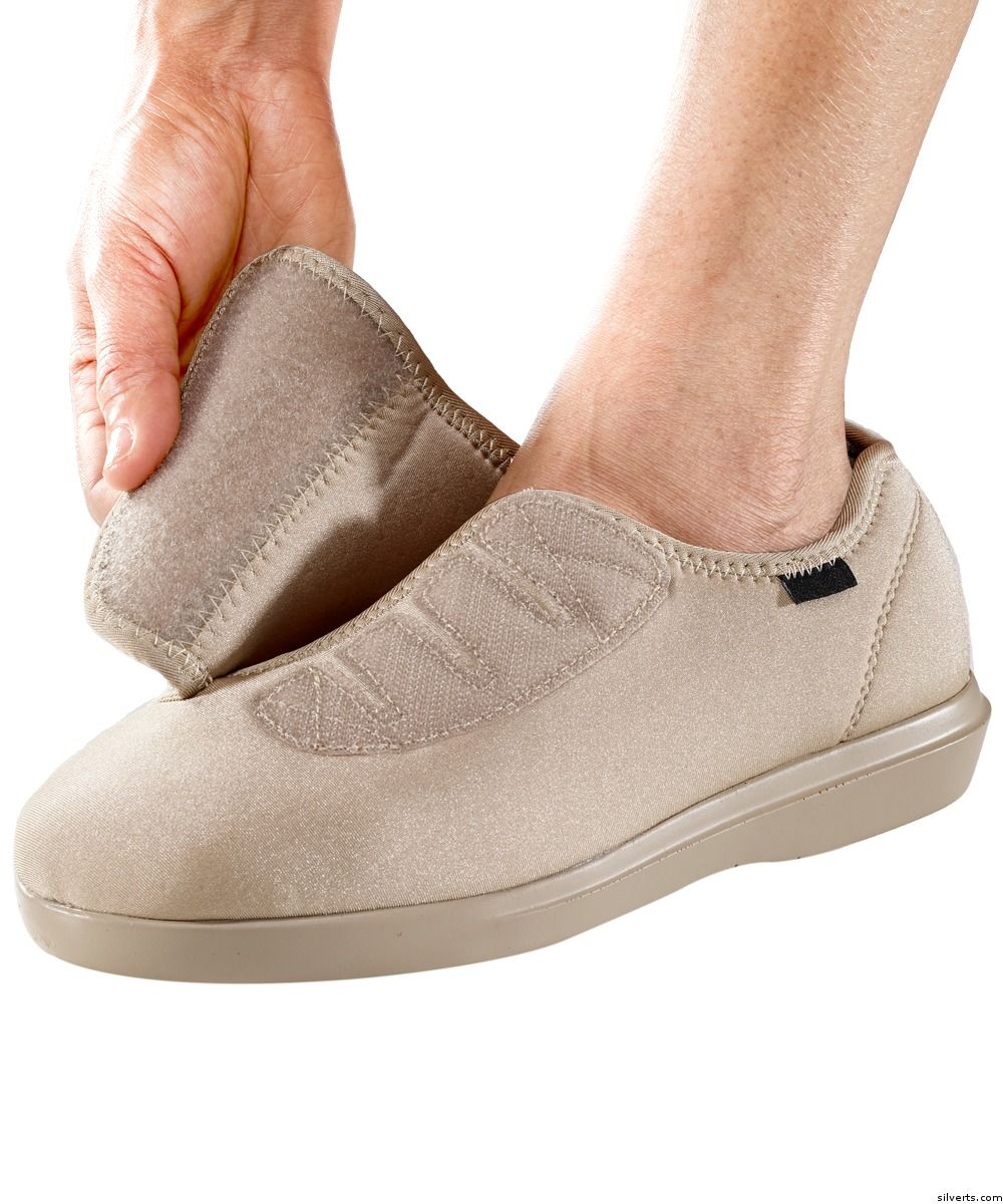 medical slippers for elderly